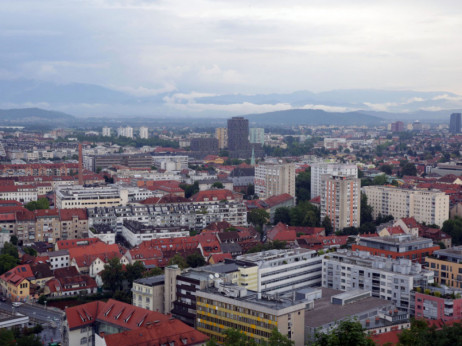 Nepremičnine: Prometa v Ljubljani vse manj, raste pa v okolici