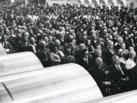 Stoletni velikani regije: Kako so preživeli turbulence?