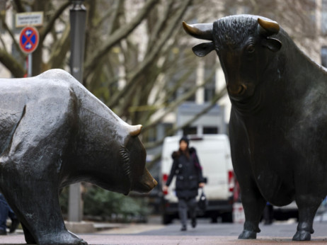 Divja vožnja za Wall Street in bitcoin