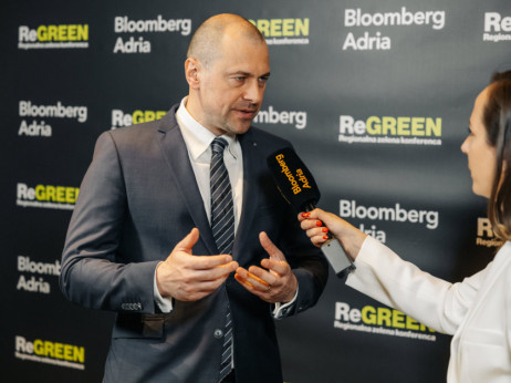 Blaž Brodnjak o rasti NLB: 'Imamo odprte oči in glave'