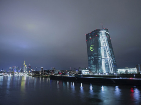ECB: Ranljivost evrskega območja ostaja povišana