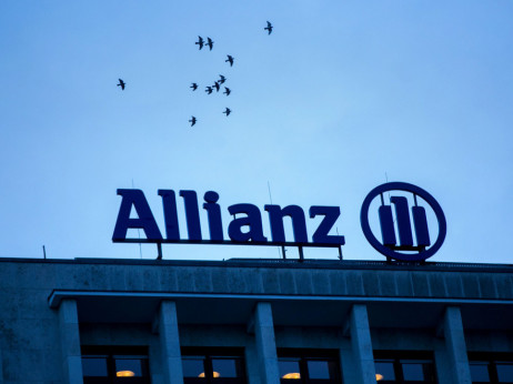 Allianz razočaral, delnica izgubila skoraj 4 odstotke