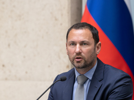 Viceguverner Primož Dolenc: Kje bodo banke našle nove vire dohodkov?
